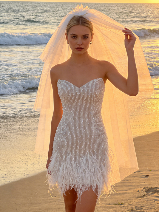 CS161B Luxury Feather & Beading Mini Wedding Dress | Elegant Strapless Bridal Gown with Veil