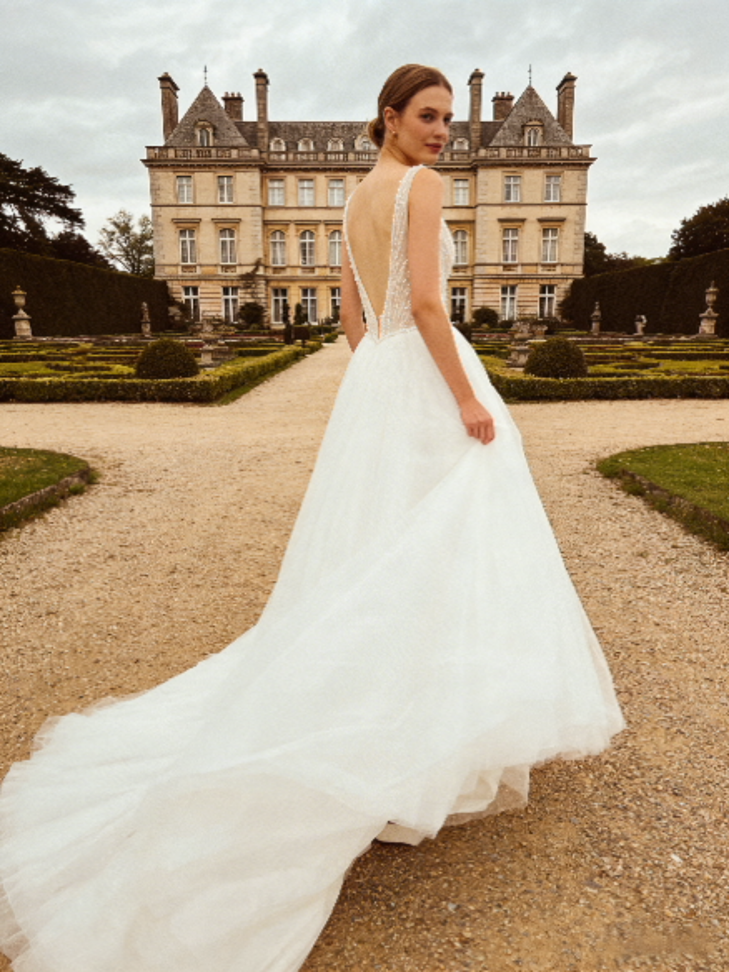 JF007 Elegant Deep V-neck Tulle Ball Gown Wedding Dress with Beaded Bodice